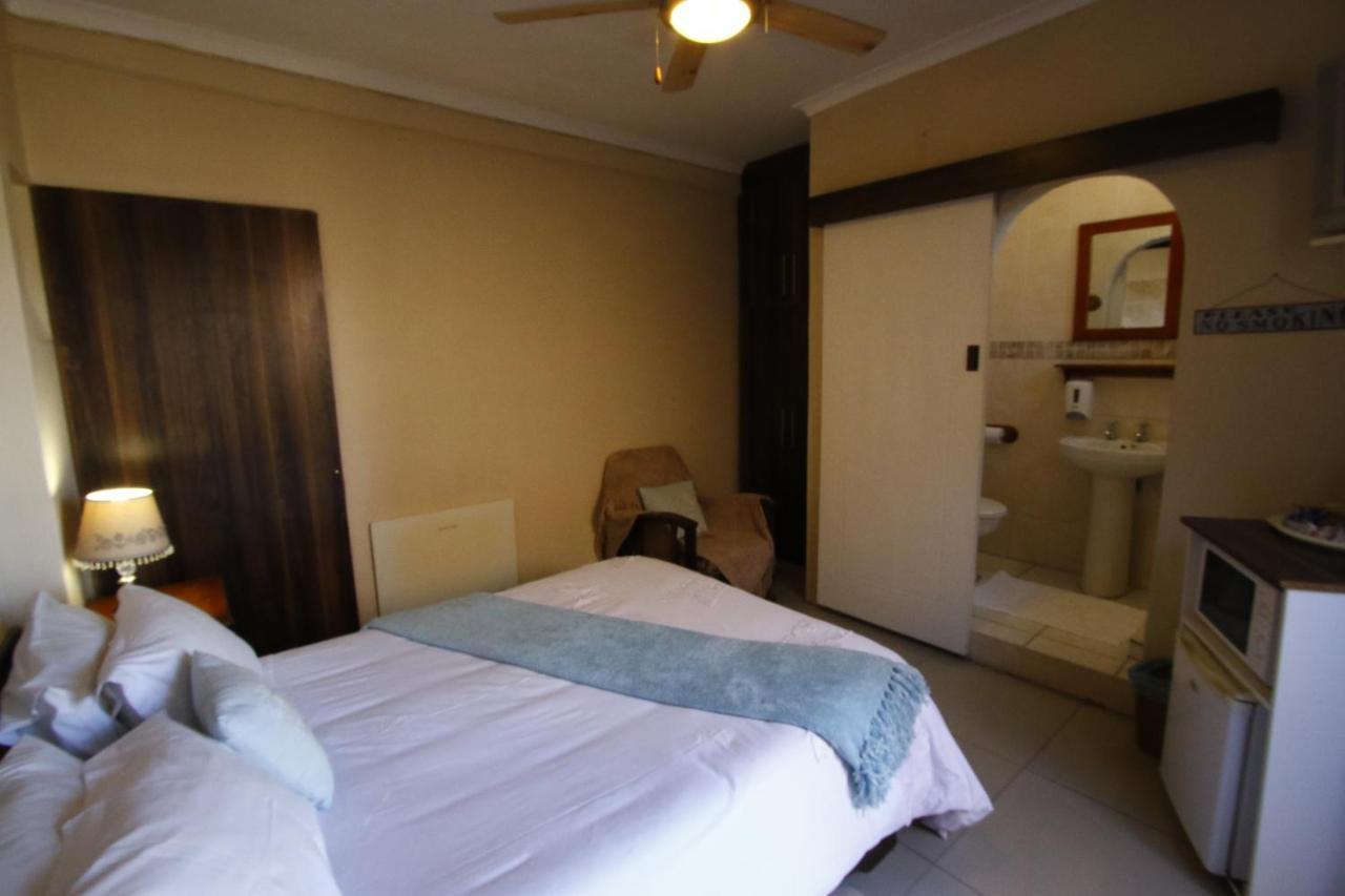 Bluewater Guesthouse Port Elizabeth Exterior photo